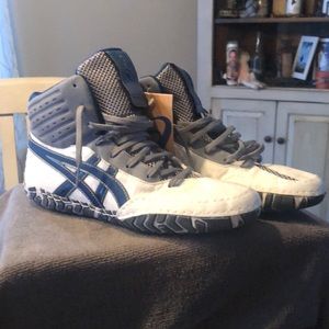 ASICS Aggressor 4 Wrestling Shoes - White/Mako Blue